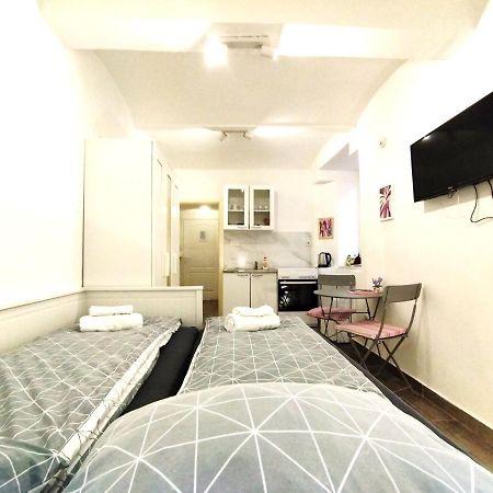 Good Vibrations Apartments ซาเกร็บ ภายนอก รูปภาพ