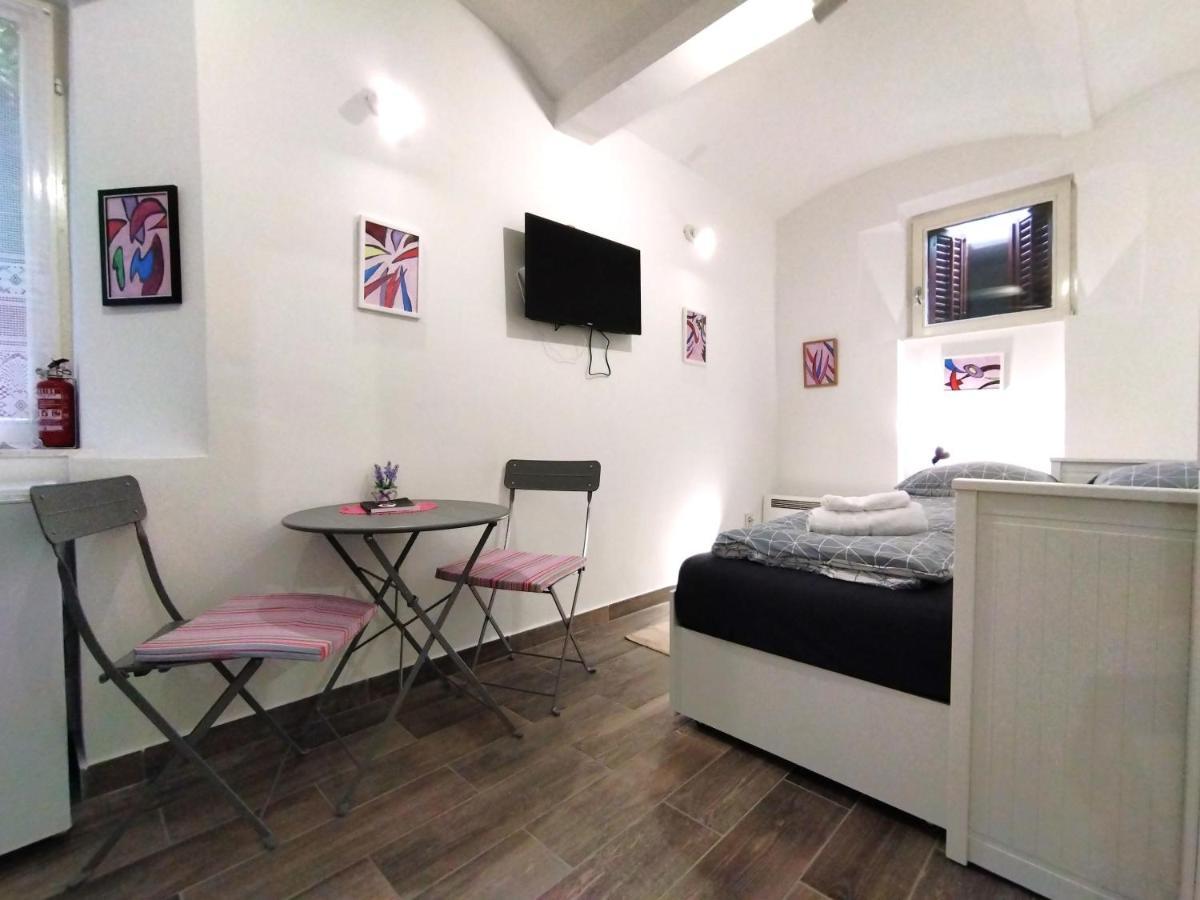 Good Vibrations Apartments ซาเกร็บ ภายนอก รูปภาพ